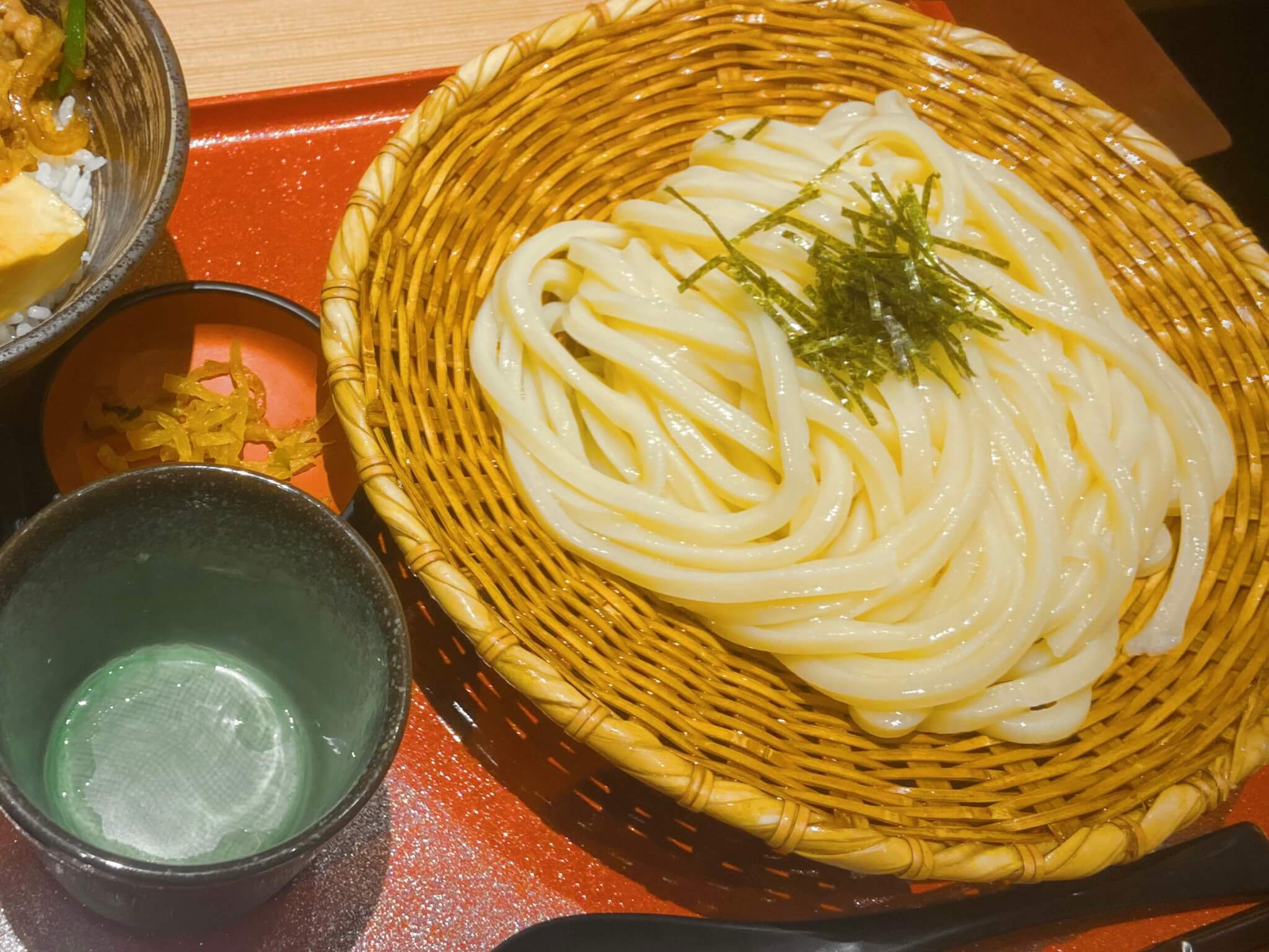 トレーニング前後の食事で摂るべき栄養素3選！おすすめのタイミングもあわせて解説